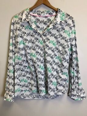 crown & ivy White Button-Front Shirt with Green & Black Bicycle Print